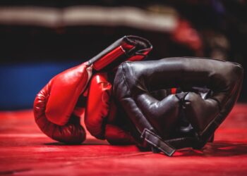 Boxing gloves and headgear